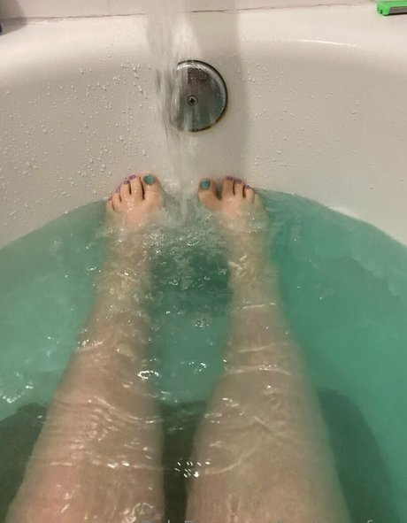 lecileexxfree model sexy photo