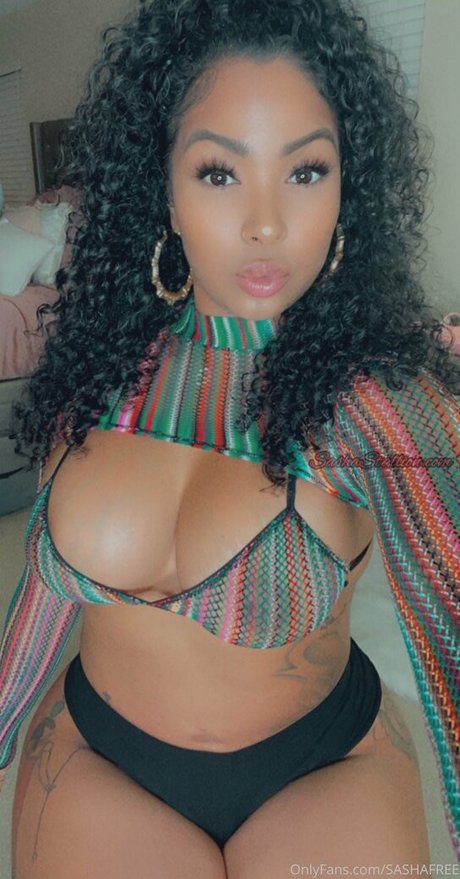 sashasfree erotic pornstar image