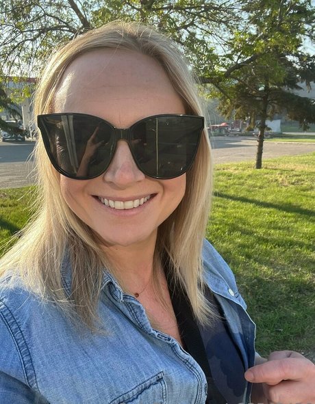 kitty free onlyfans adult picture