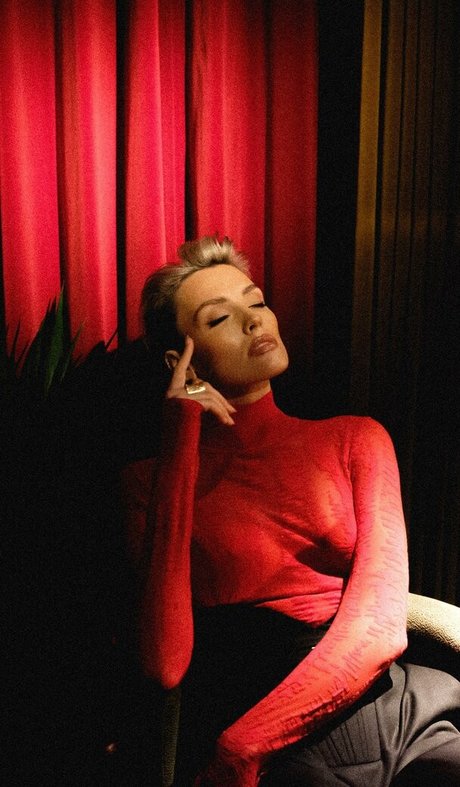 blonde cum onlyfans pornos pic