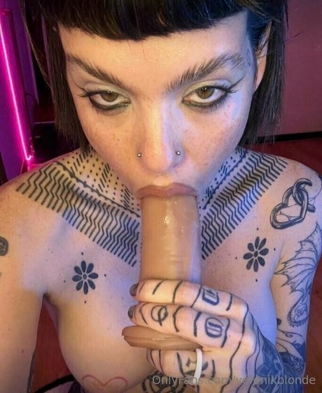 veronikblonde beautiful pornstar images