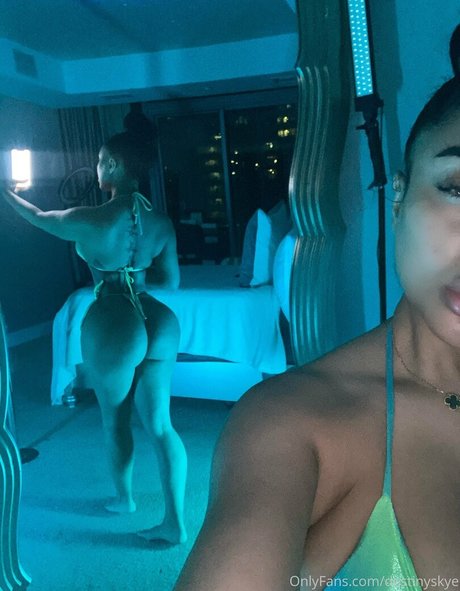 destinyskye top star photo