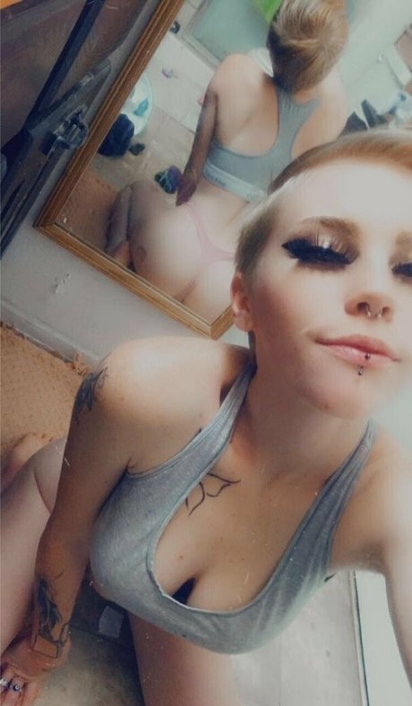 cherrywhiskeyx model adult gallery