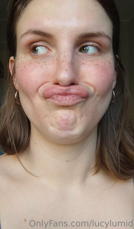 lucylumid exclusive pornstar image