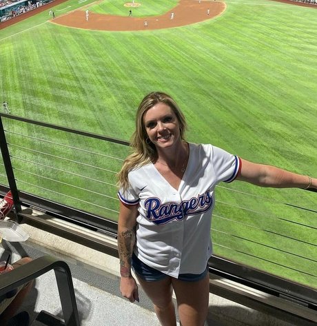 sneakers onlyfans hot sexy pic