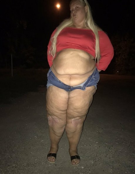 petite blonde onlyfans free photos