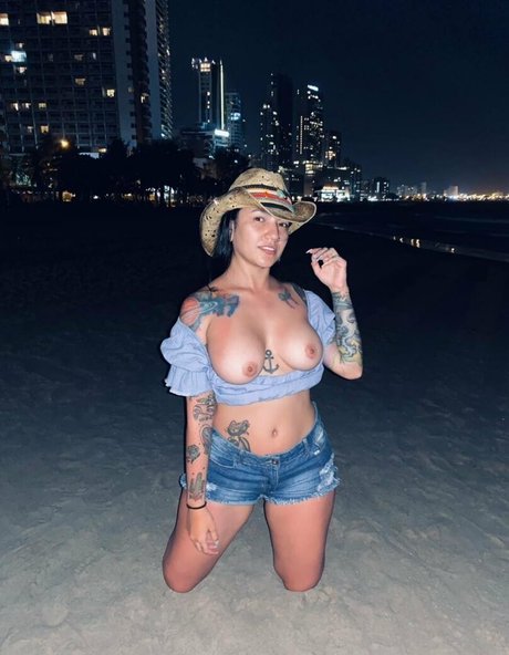 lolisaenz xxx pornstar galleries