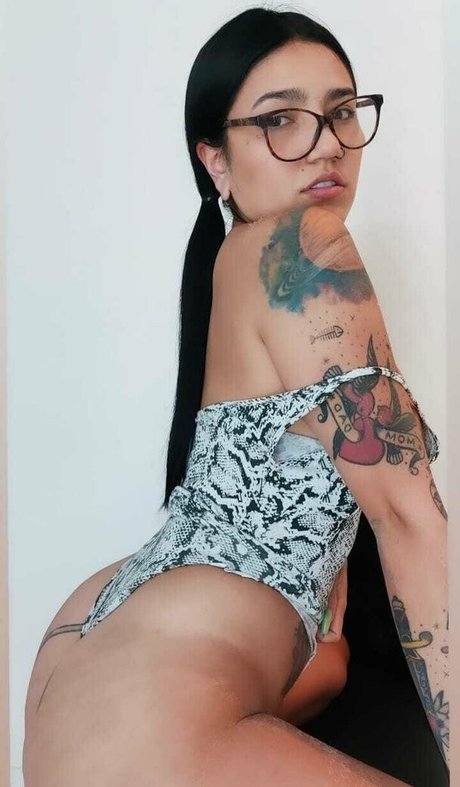 lolisaenz nudes model galleries