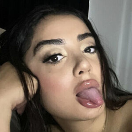 asian brunette onlyfans hd picture
