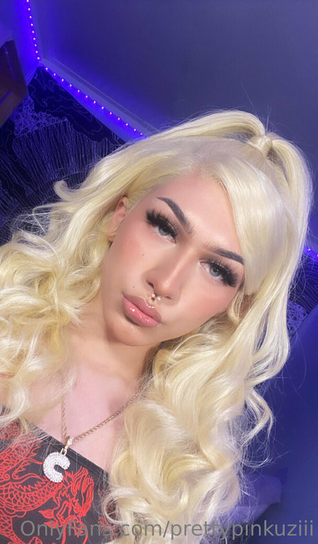prettypinkuziii hot pornstar picture