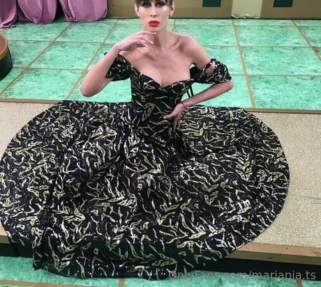 mariapia ts pornographic model pictures