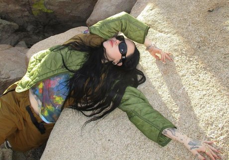 cute asian onlyfans pornos img