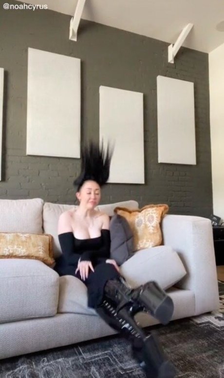 lesbian orgy onlyfans hot sex pics