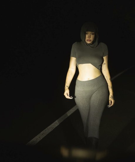 Noah Cyrus nudes actress picture