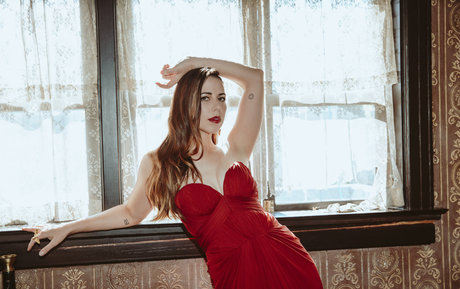 Laura Bailey model nice pictures