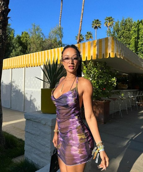 busty mom onlyfans xxx pics