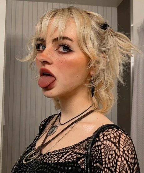 Hadley Nelson perfect star galleries