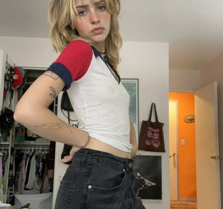 Hadley Nelson sex pornstar img