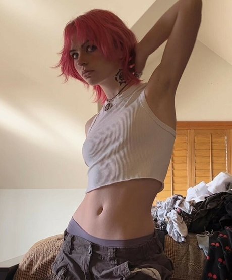 dripping wet pussy onlyfans hd image