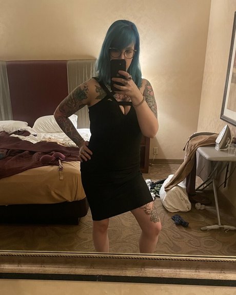 chicks with dicks onlyfans pretty gallery