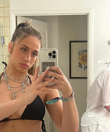 trimmed onlyfans beautiful gallery