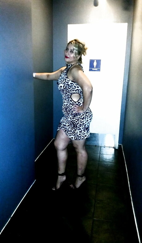 pregnant asian onlyfans porno picture