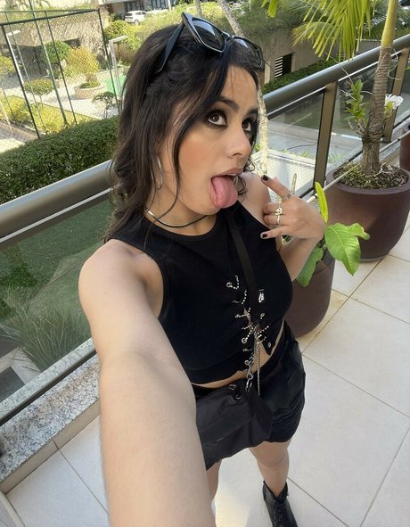 chatting onlyfans beautiful nude pics