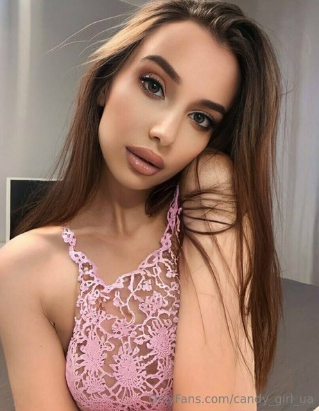 asian brunette onlyfans beautiful picture