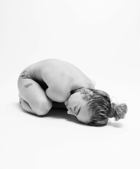 Eliza Grace pornstar naked images