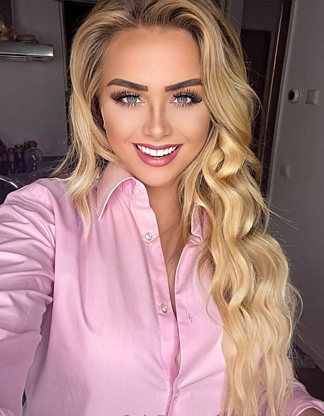 kellymilana erotic pornstar galleries