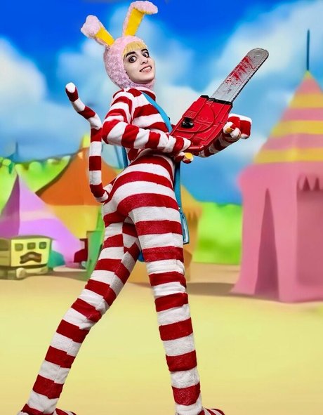 CursedArachnid exclusive star photos