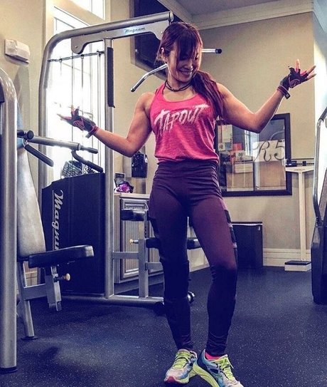 japanese schoolgirl onlyfans porn images