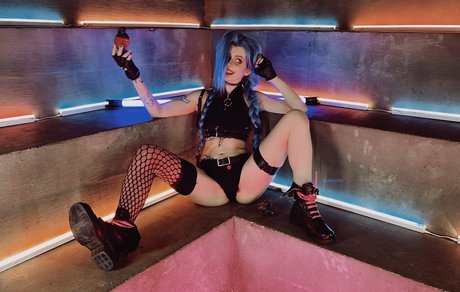 g cup tits onlyfans exclusive picture