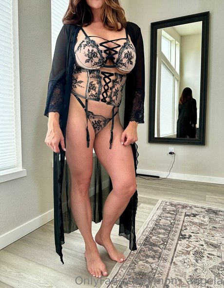 pink hair onlyfans free porn gallery