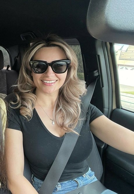 big tits granny onlyfans naked galleries