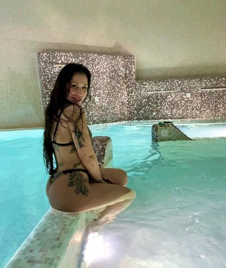 Roberta Stelluccio hot star photos