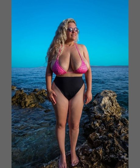 Nina Phoenix pornstar erotic picture