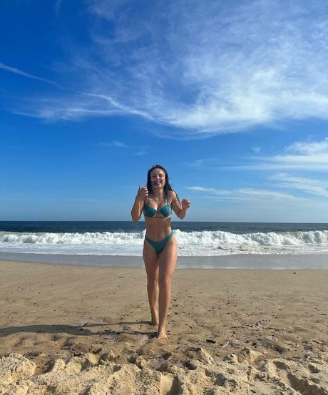 Larissa Manoela exclusive pornstar pic