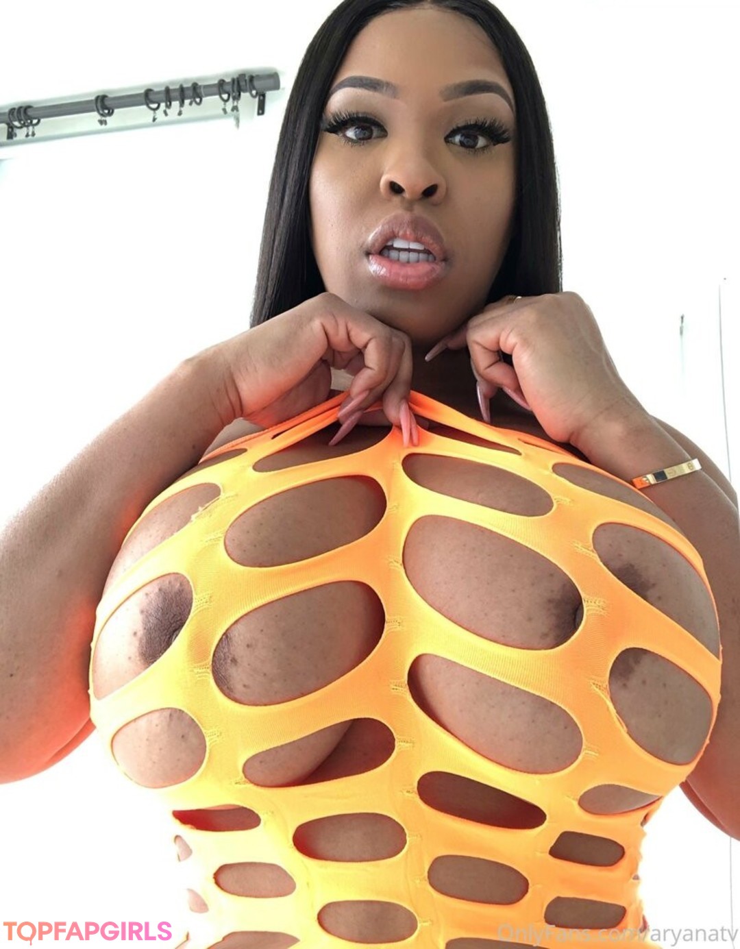 ebony lesbians onlyfans exclusive images