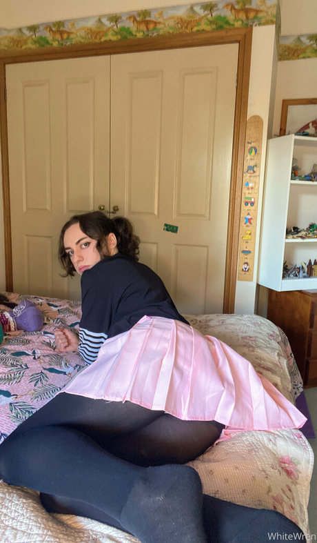 xwhitewrenx exclusive actress image