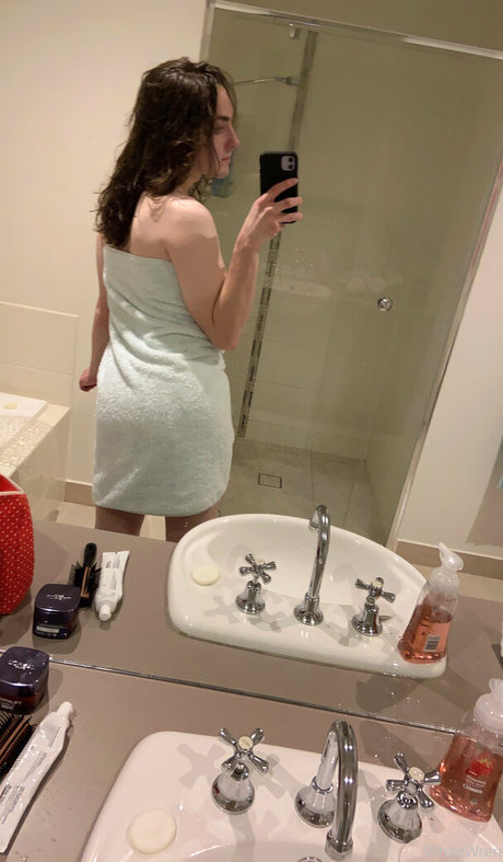 xwhitewrenx sexy model pics