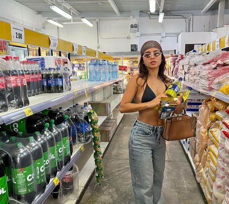 Isabela Merced star perfect pic