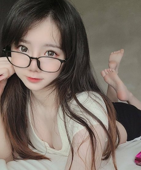 iamdorasnowfree adult star pic