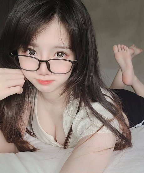 iamdorasnowfree sexy pornstar photos