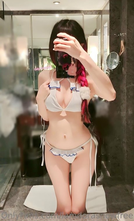 iamdorasnowfree nice actress pictures