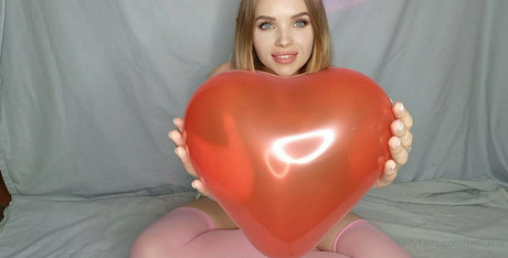 mysterious kris nice actress galleries