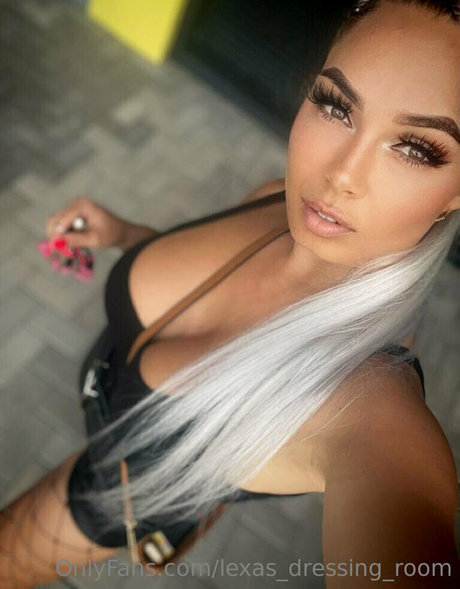 lexas dressing room nice actress img