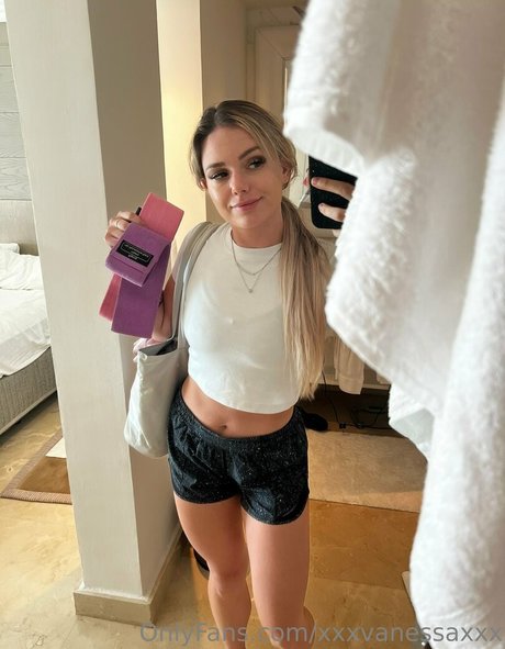 brown eyes kitty onlyfans free naked photos