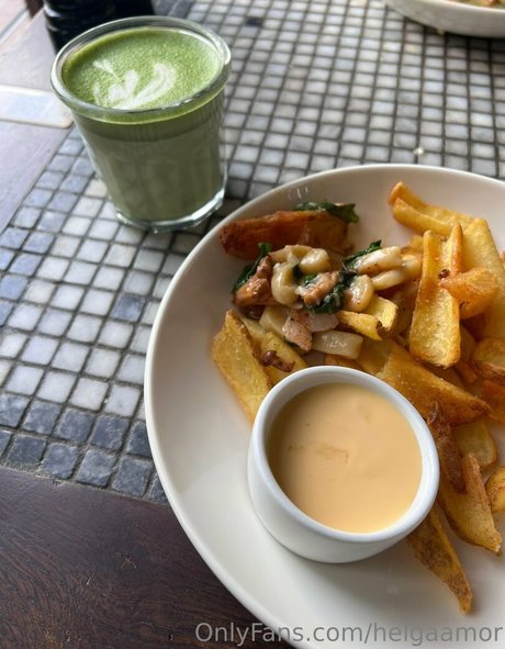 asian brunette onlyfans hot sexy pics