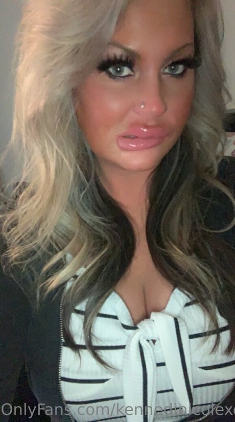 japanese schoolgirl onlyfans best picture